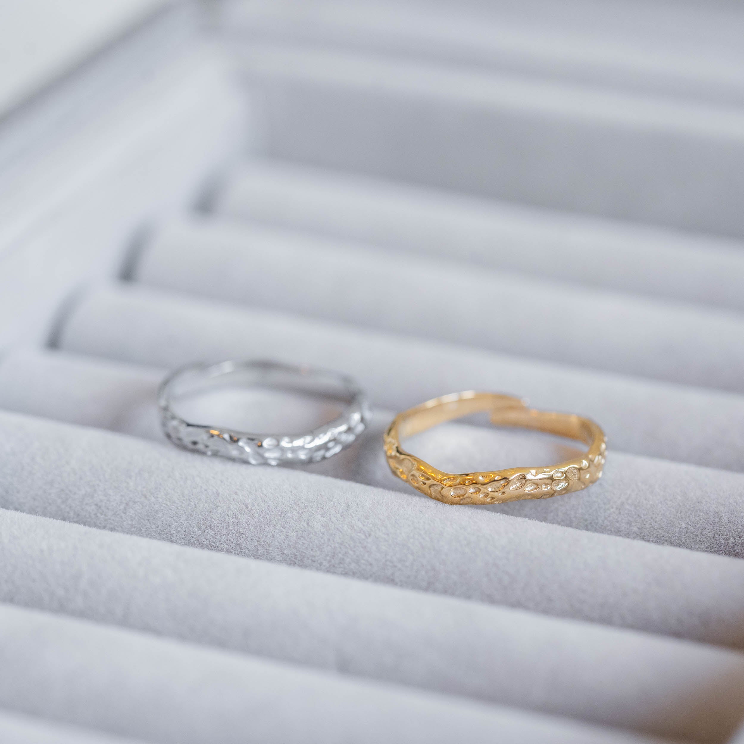 MOON WAVES ADJUSTABLE RING