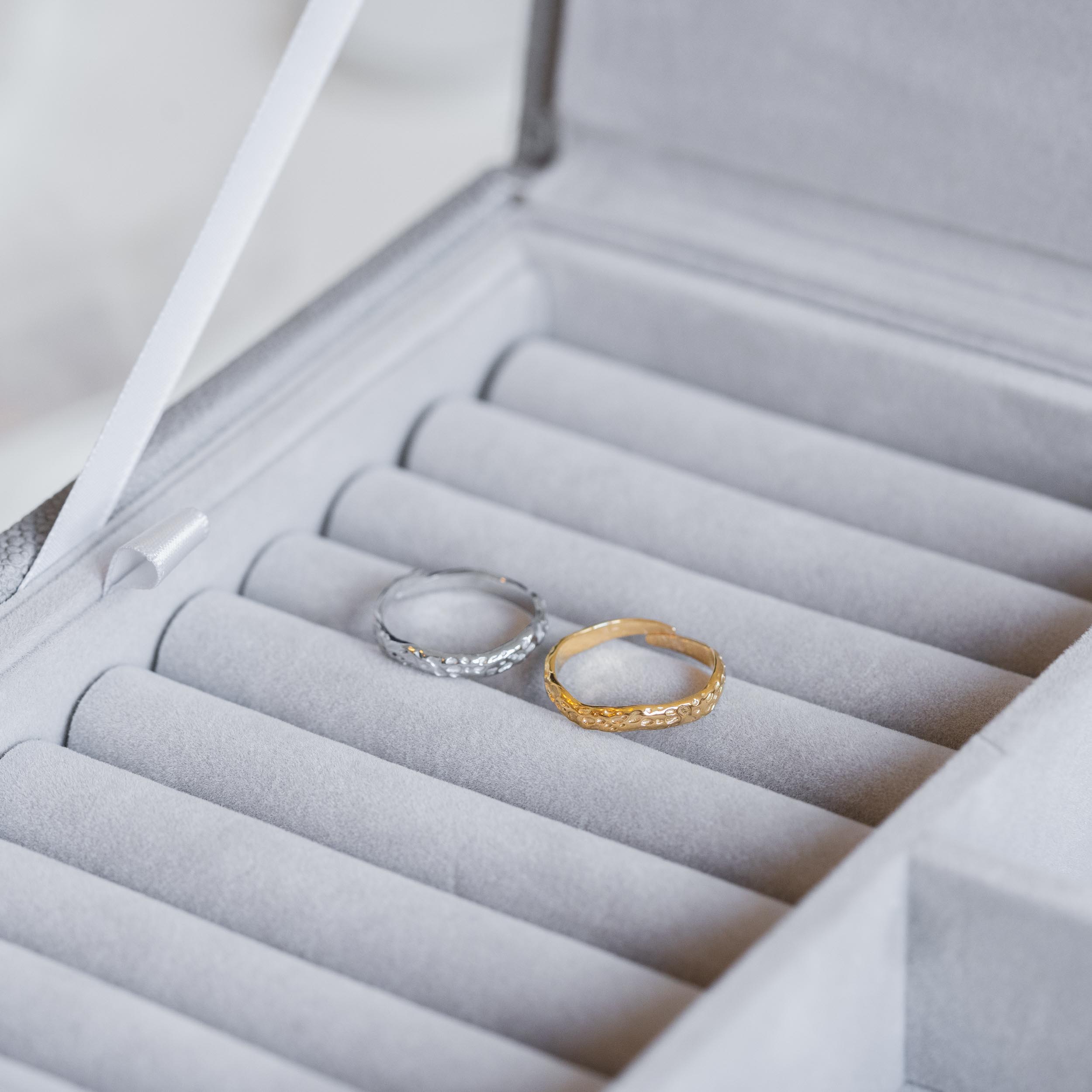 MOON WAVES ADJUSTABLE RING