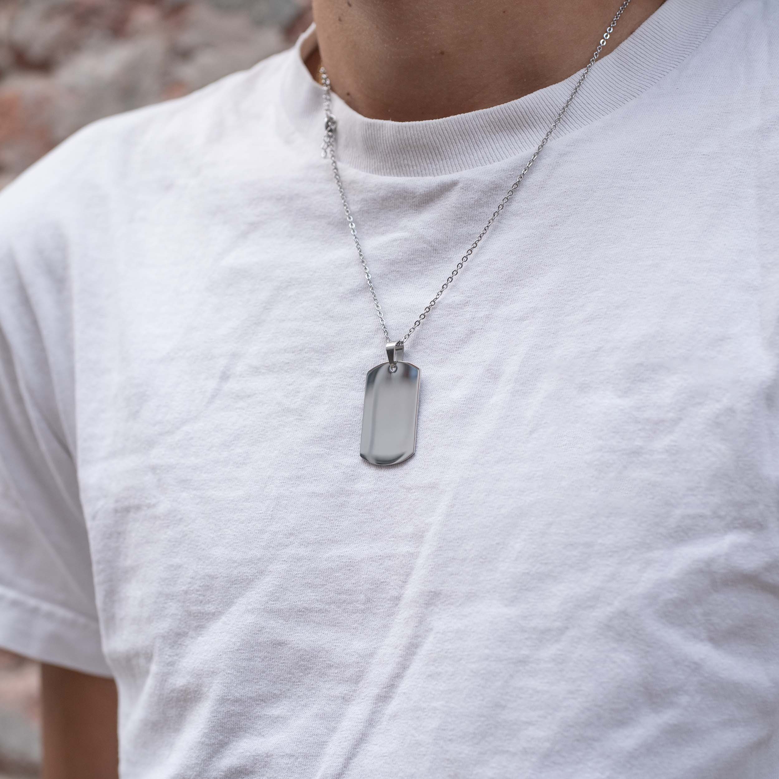 LONDON TAG NECKLACE