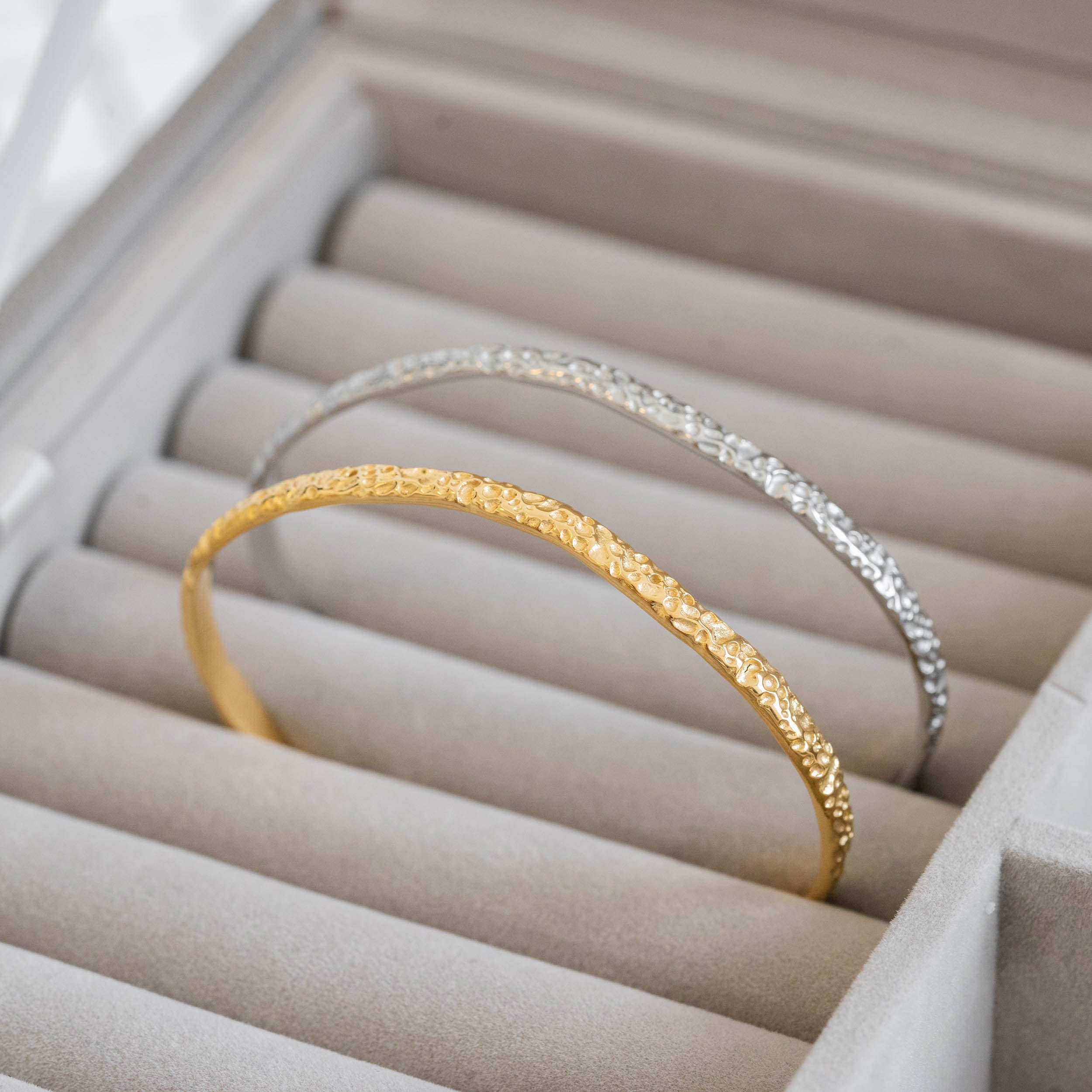 MOON ADJUSTABLE BANGLE