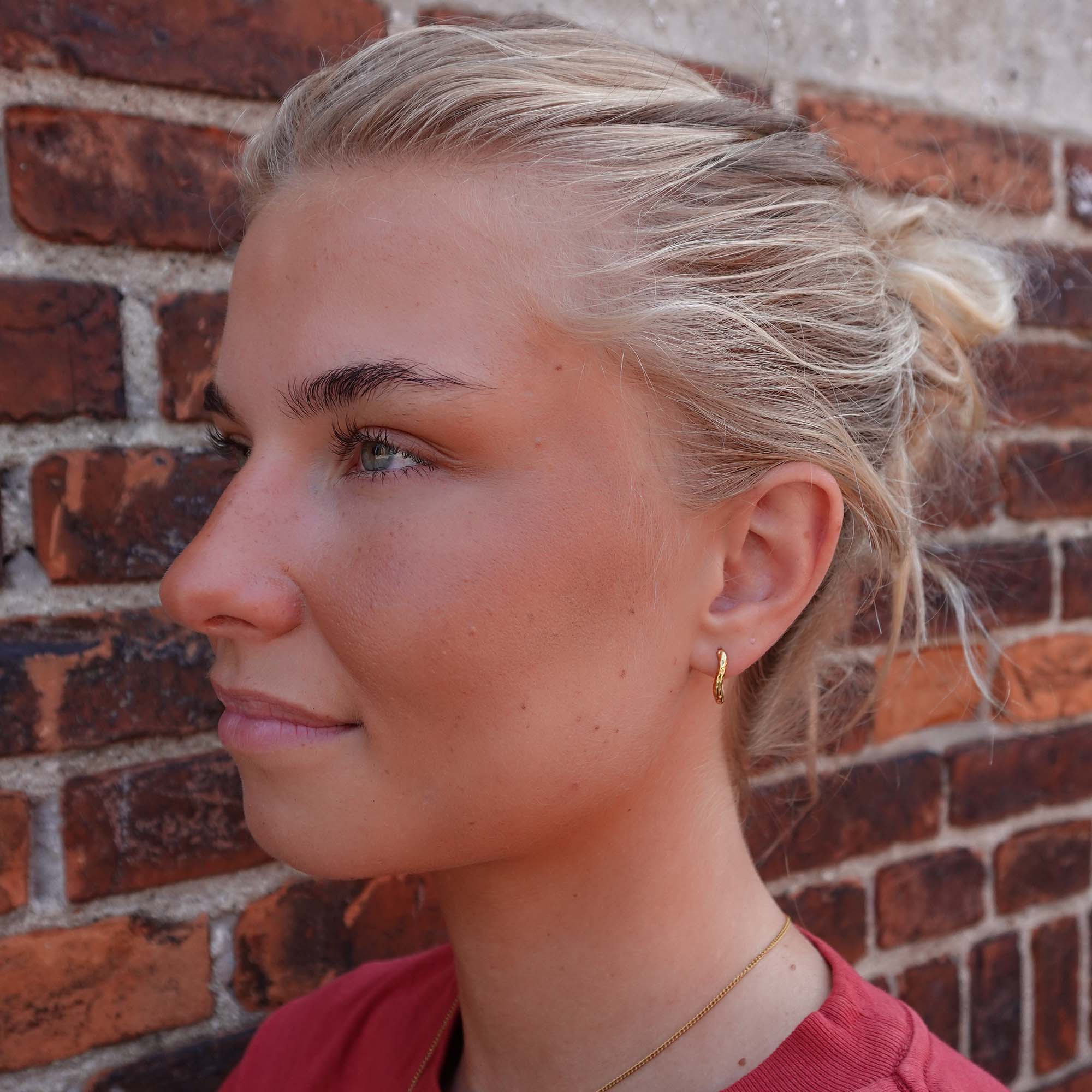 CURVE MOON EARRINGS 15MM
