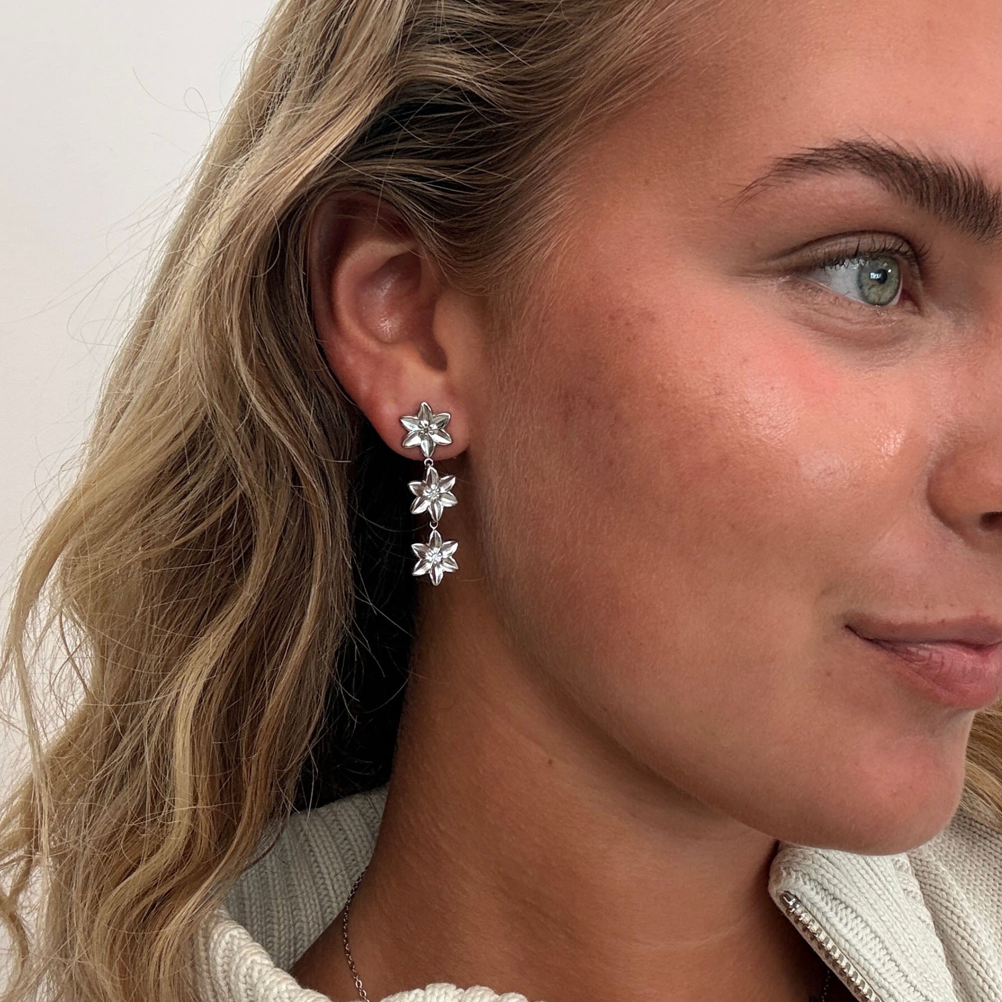 LILY EARRINGS (3 FLOWERS)