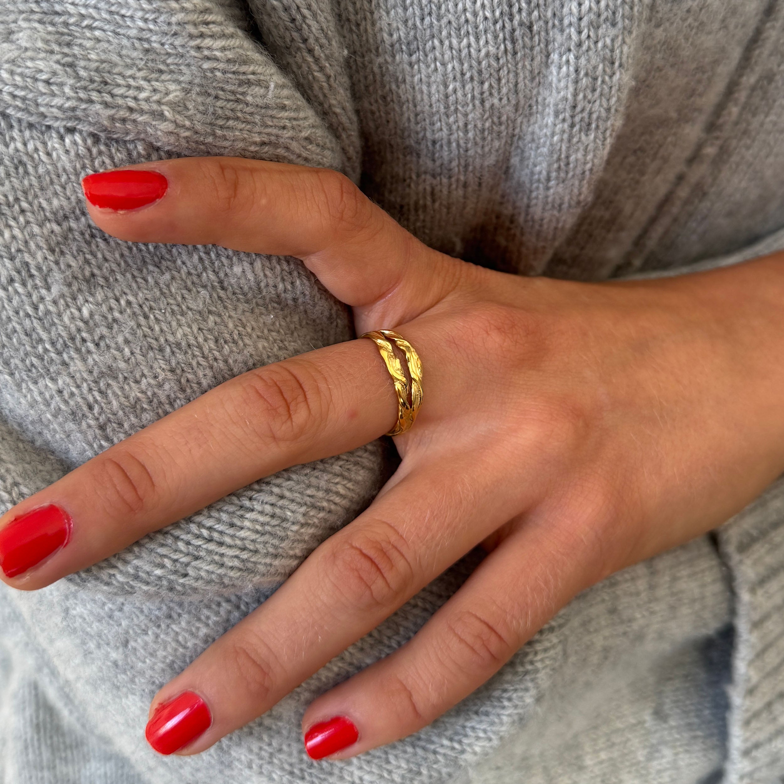 TWIST ADJUSTABLE TWIN RING